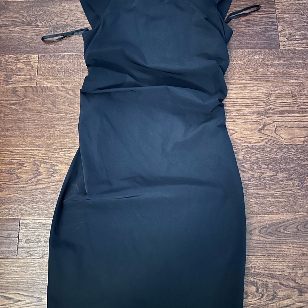 Diane Von Furstenberg Black Ruched Sheath Dress